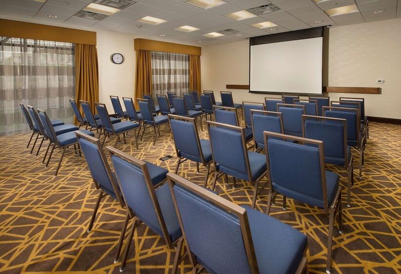 فندق Hampton Inn & Suites Baltimore/woodlawn