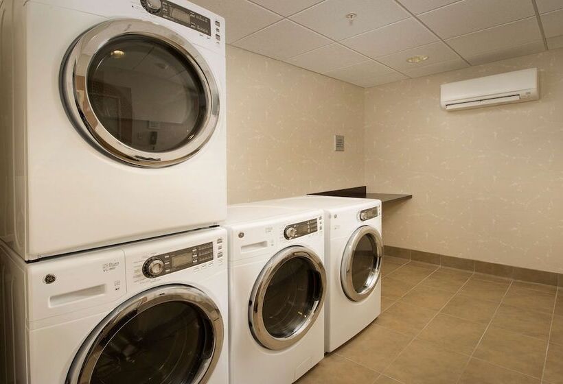 فندق Hampton Inn & Suites Baltimore/woodlawn