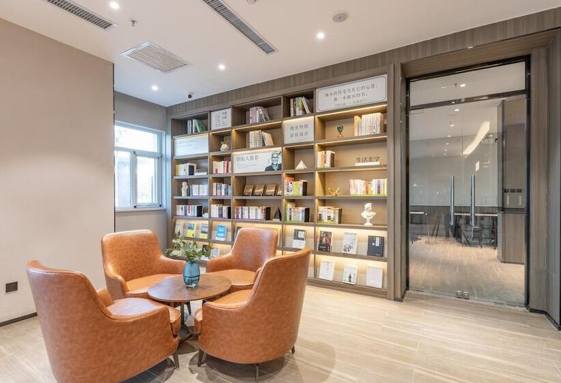 בית מלון כפרי Hanting  Tianjin Yibindao Metro Station