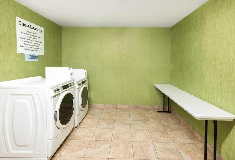 호텔 Holiday Inn Express & Suites Floresville By Ihg