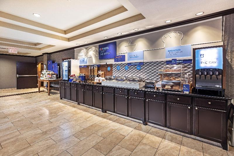 호텔 Holiday Inn Express & Suites Floresville By Ihg