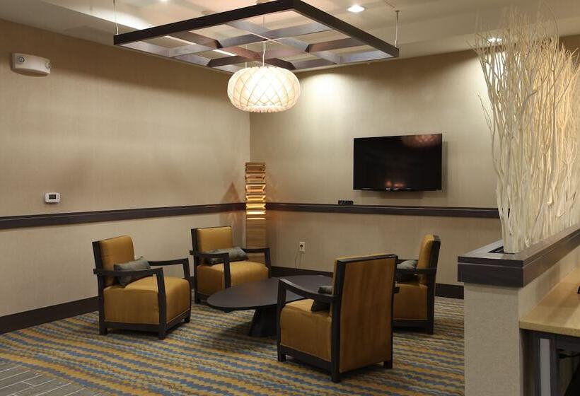 Holiday Inn Express Hotel & Suites Goldsboro   Base Area, An Ihg