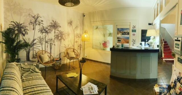 בית מלון כפרי Hôtel De La Côte Fleurie