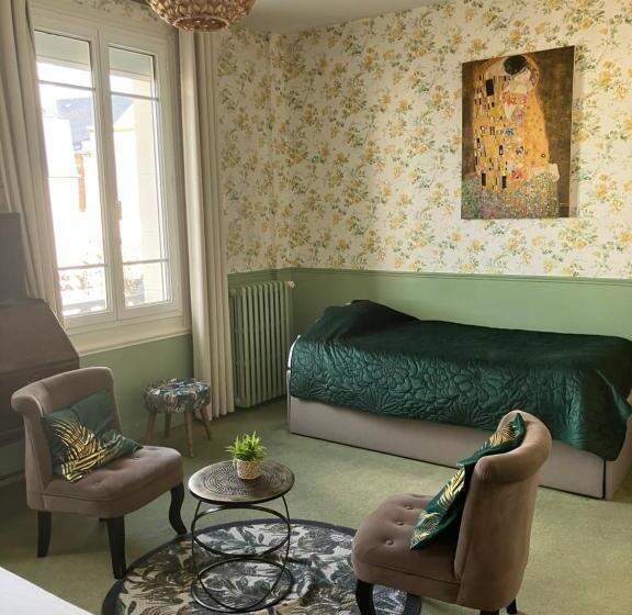 בית מלון כפרי Hôtel De La Côte Fleurie