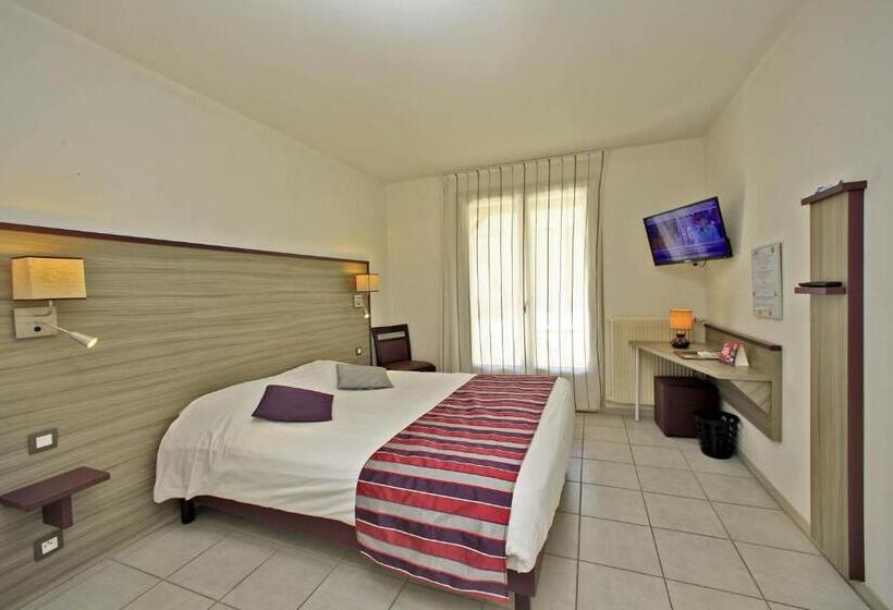 ホテル Hôtel O'nice Saintes