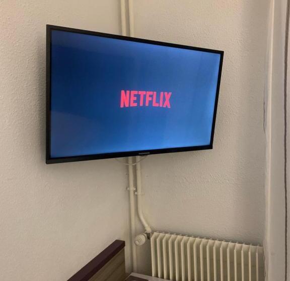 ホテル Hôtel O'nice Saintes