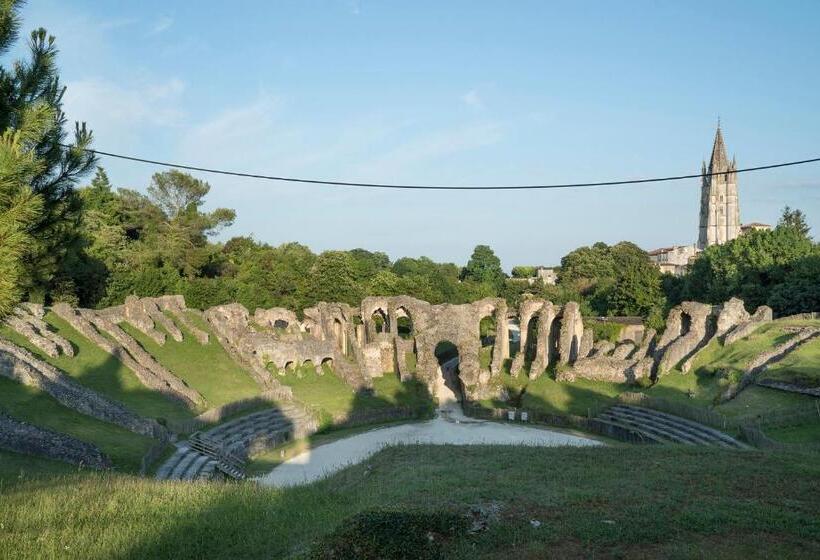 ホテル Hôtel O'nice Saintes