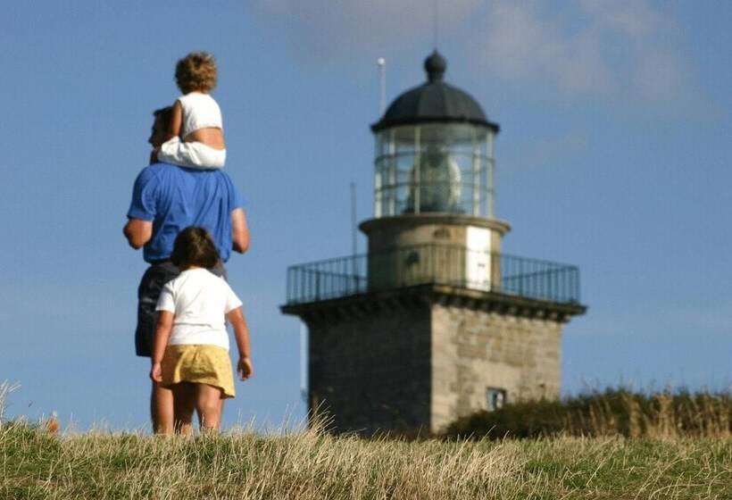 Отель Hôtel Traiteur Les Ormes, The Originals Relais