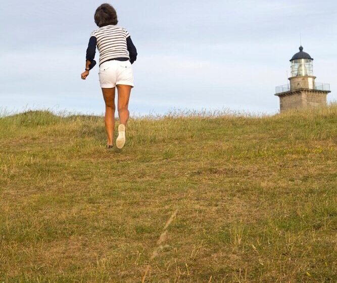 Отель Hôtel Traiteur Les Ormes, The Originals Relais