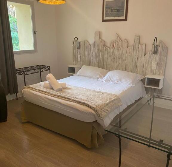 호텔 Hôtel Lou Caleù Restaurant Le Rocher Des Abeilles