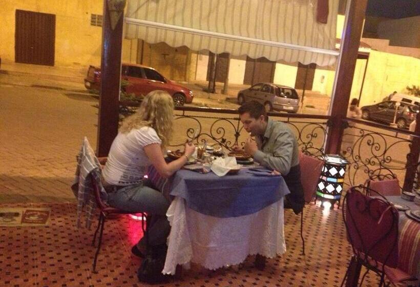 酒店 Hôtel Tijani