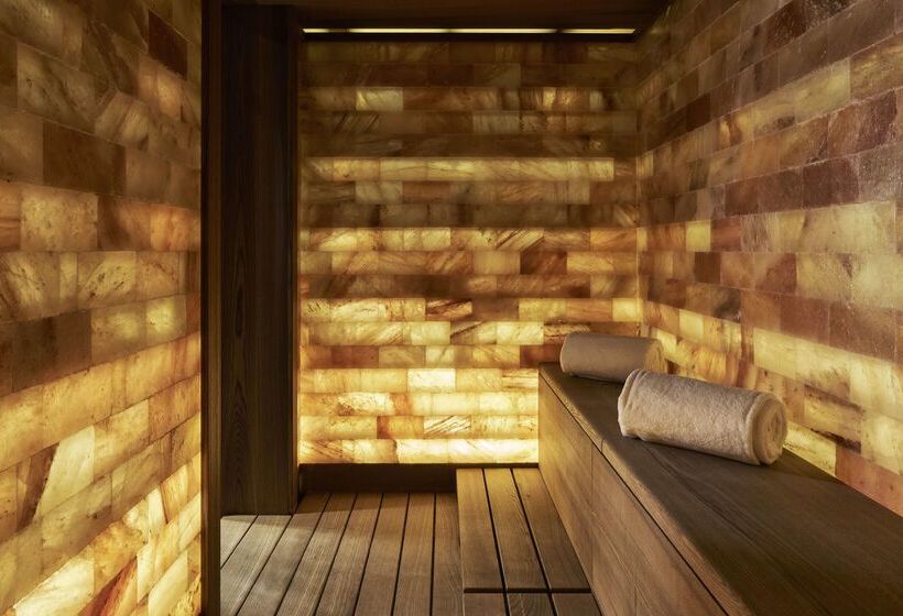 هتل Hyatt Centric Milan Centrale