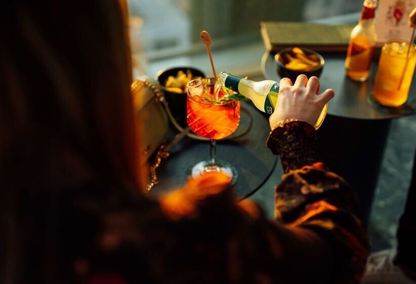 هتل Hyatt Centric Milan Centrale