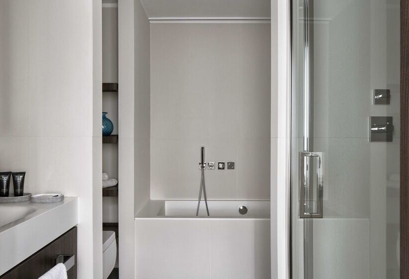 هتل Hyatt Centric Milan Centrale