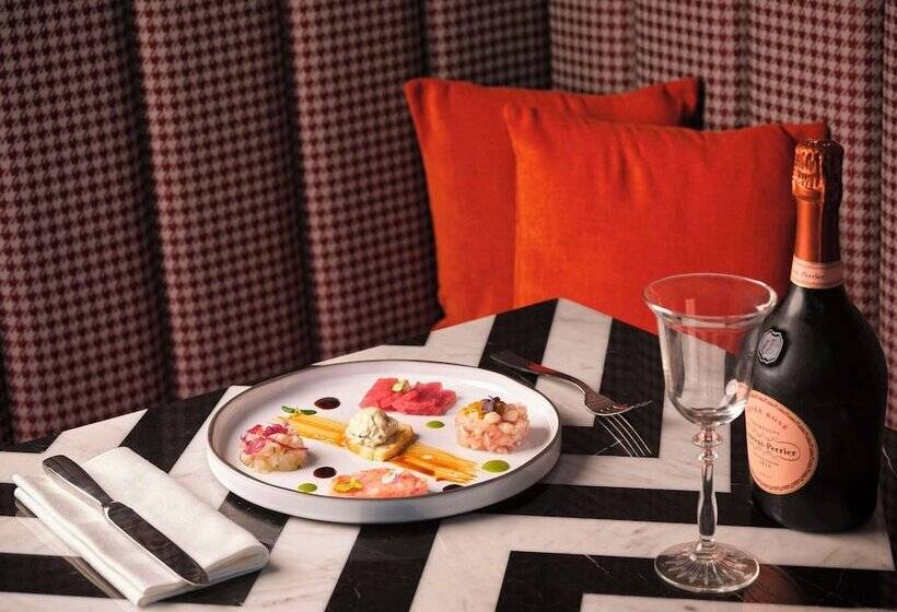 هتل Hyatt Centric Milan Centrale