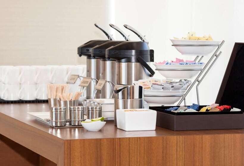 Отель Courtyard By Marriott La Paz Baja California Sur