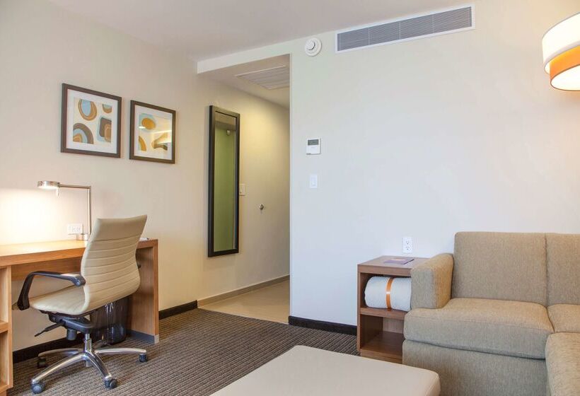 Отель Courtyard By Marriott La Paz Baja California Sur