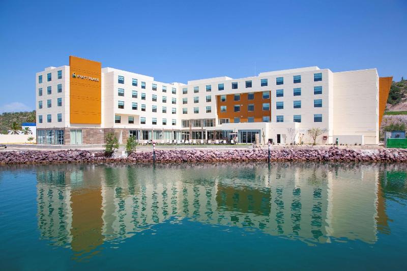 Отель Courtyard By Marriott La Paz Baja California Sur