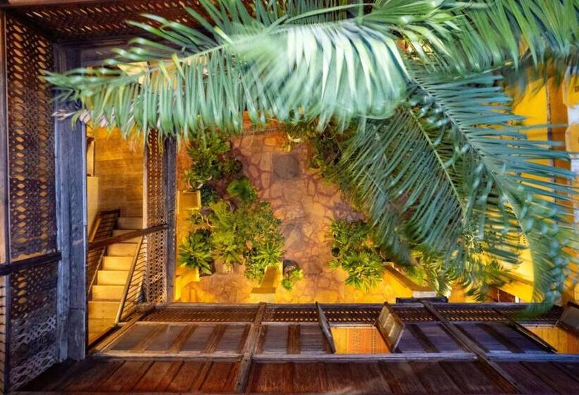 هتل Jafferji House