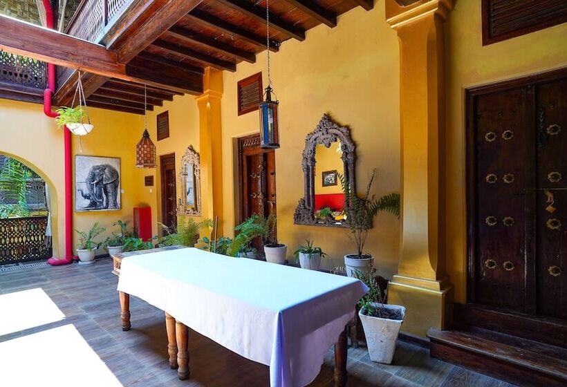 هتل Jafferji House