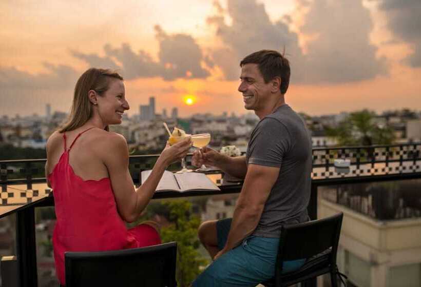 La Nueva Boutique Hotel Hanoi & Spa