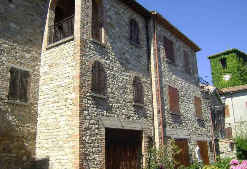 هتل La Rocca Dei Malatesta