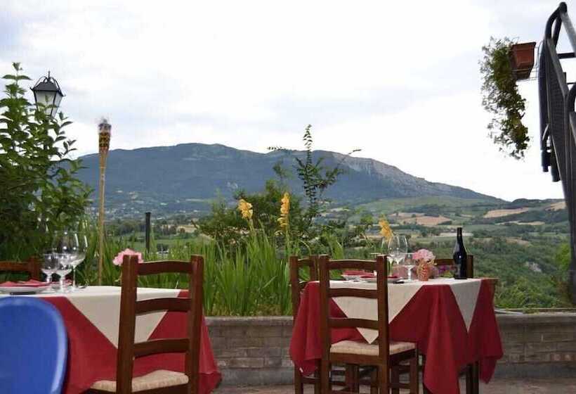 هتل La Rocca Dei Malatesta