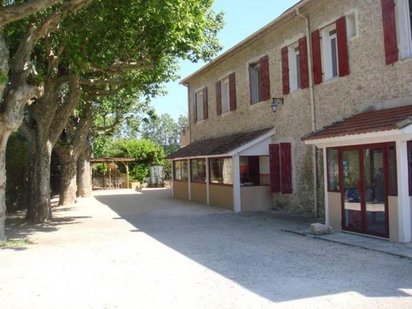 ホテル Auberge De Bonpas Logis De France