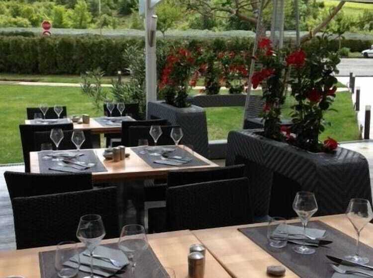 בית מלון כפרי Le Mas D'estello