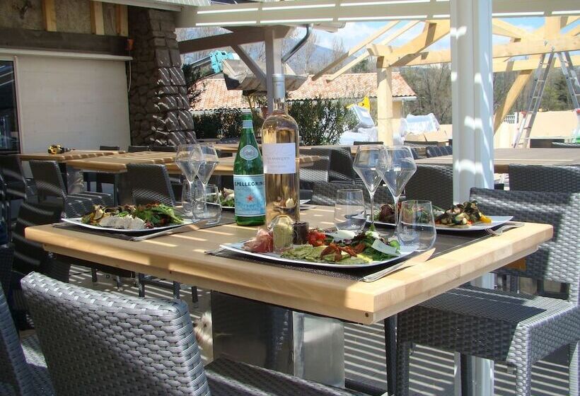 בית מלון כפרי Le Mas D'estello