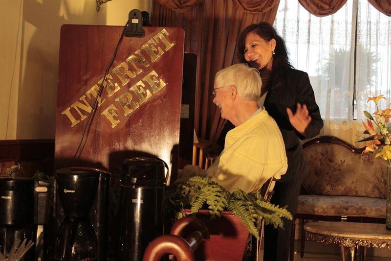 Отель Manhattan Inn Airport