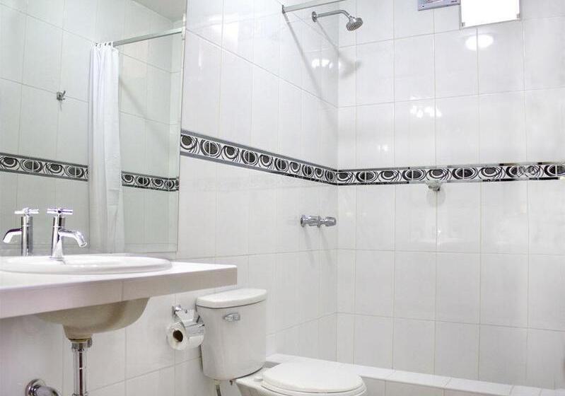 Отель Manhattan Inn Airport