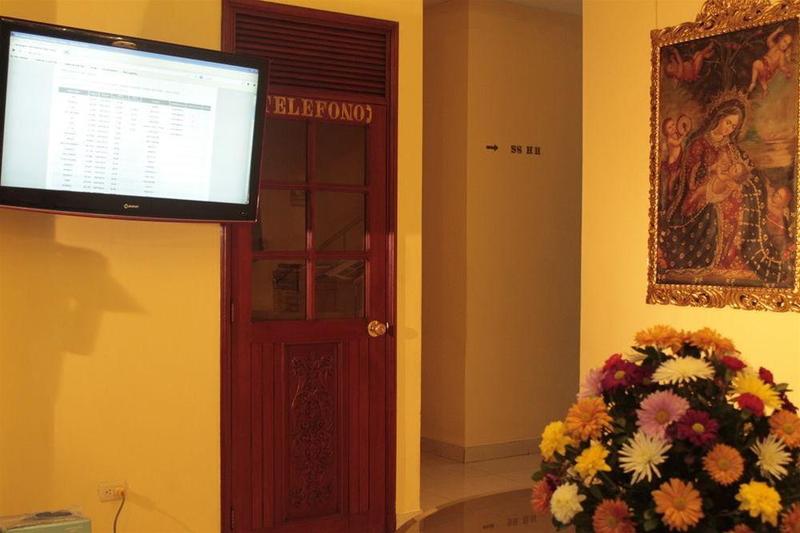 Отель Manhattan Inn Airport