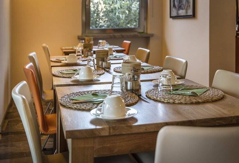 Отель Meridiana