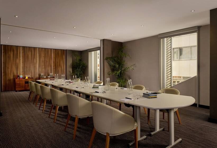 בית מלון כפרי Montcalm East, Autograph Collection