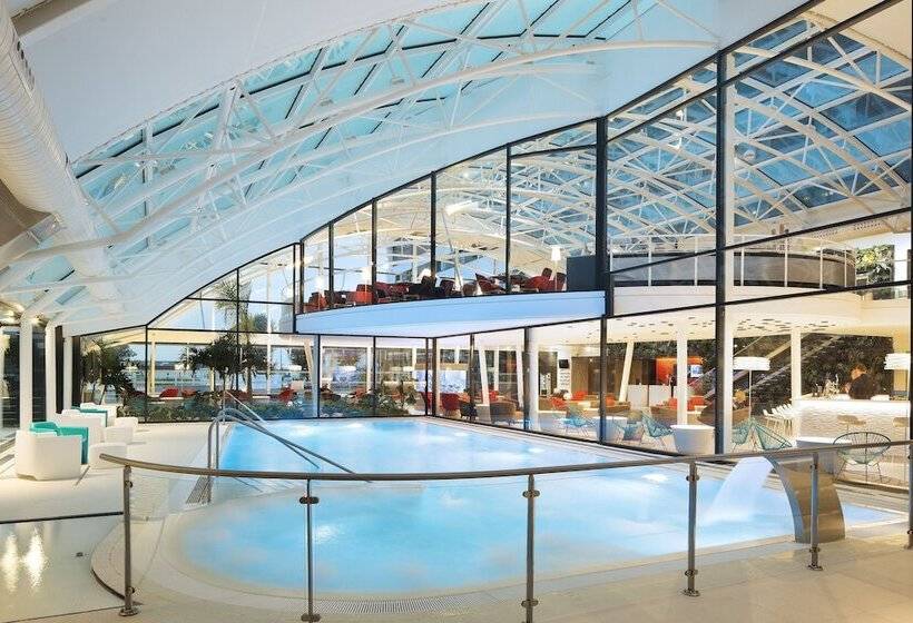 בית מלון כפרי Oceania Paris Roissy Cdg