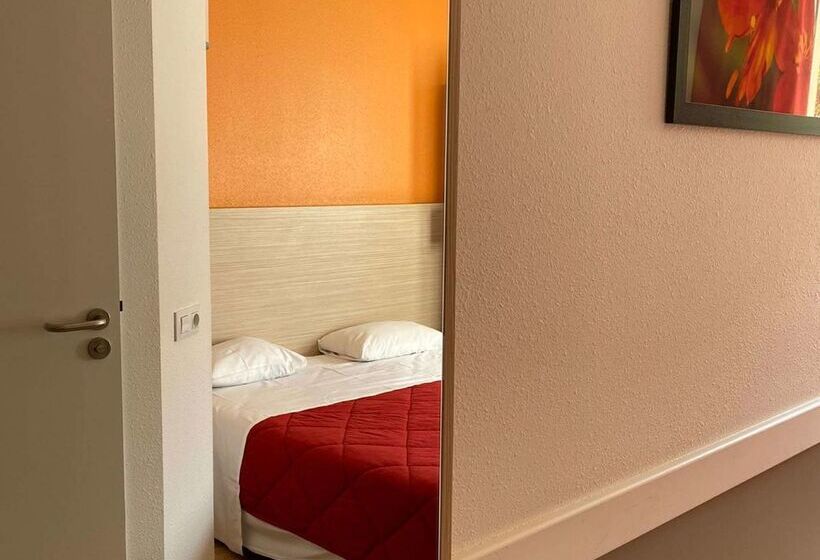 فندق Premiere Classe  Roissy  Aeroport Cdg  Le Mesnilamelot