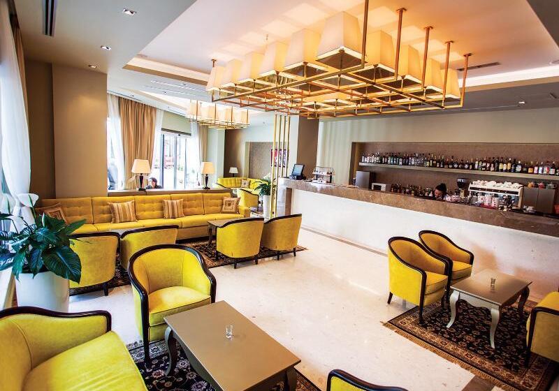 فندق Prestige  Tirana