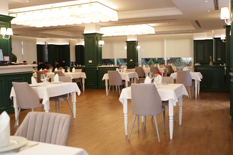 ホテル Prestige  Tirana