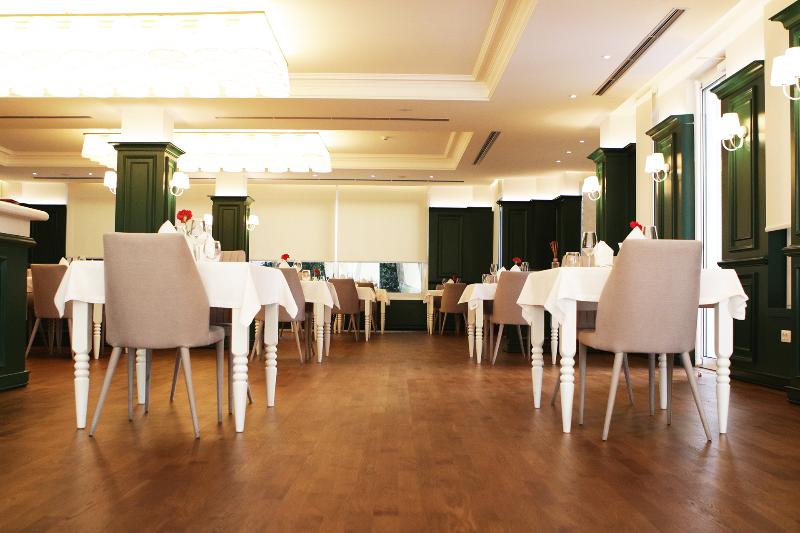 ホテル Prestige  Tirana