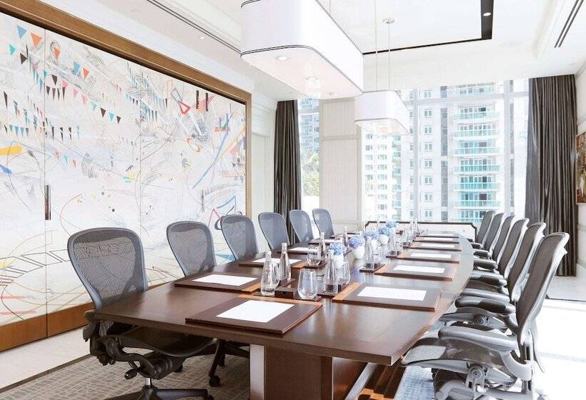 هتل Raffles Makati