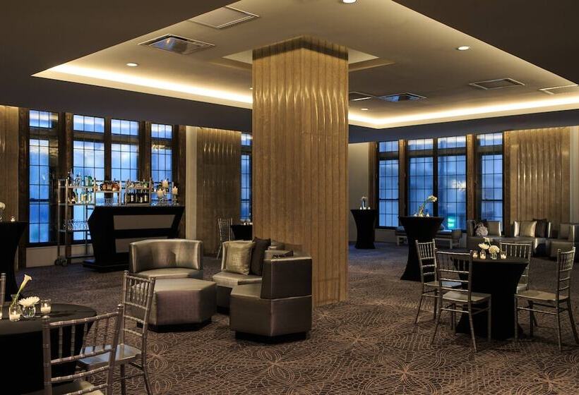 בית מלון כפרי Renaissance Cincinnati Downtown