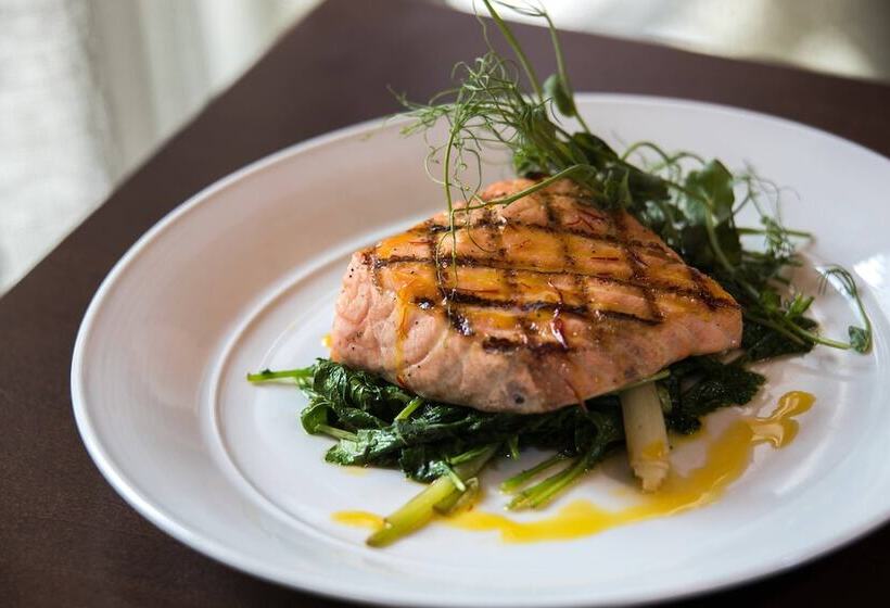 בית מלון כפרי Renaissance Cincinnati Downtown