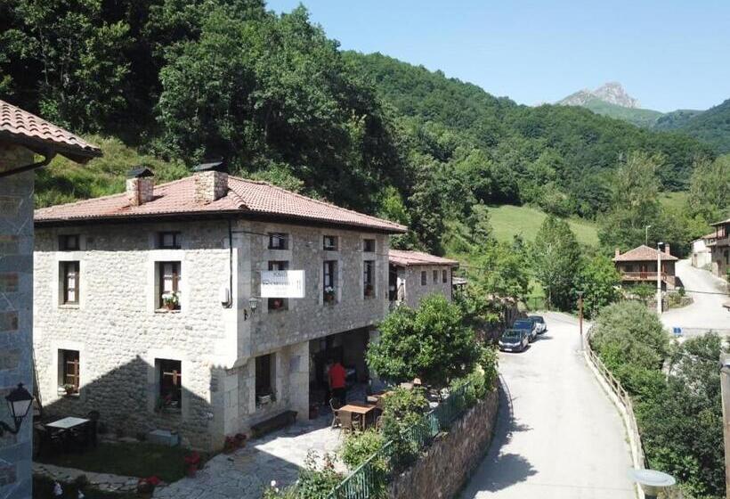 هتل روستایی Posada Sobrevilla