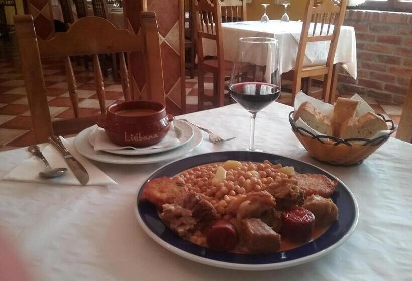בית מלון כפרי Posada Sobrevilla