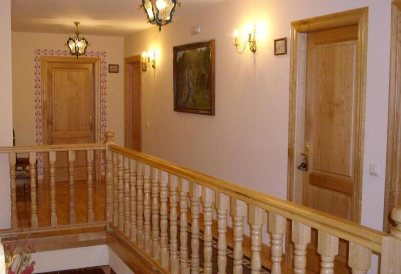 هتل روستایی Posada Sobrevilla