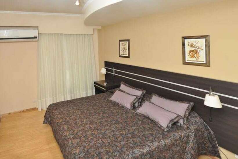 هتل Santiago Building