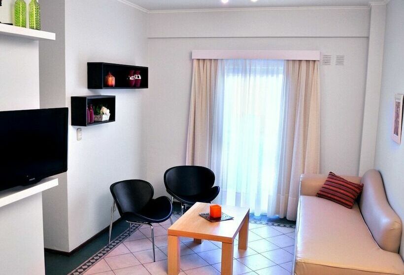 هتل Santiago Building