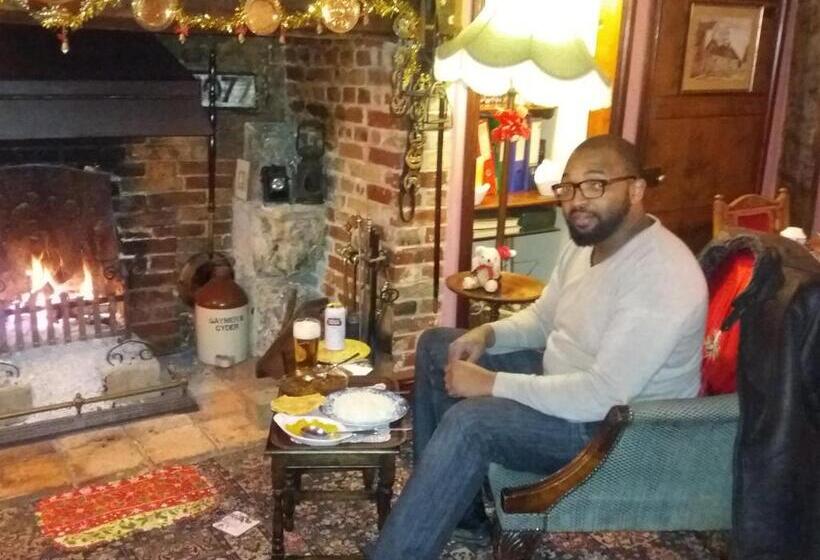 Отель Strenneth