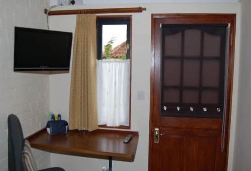 Отель Strenneth